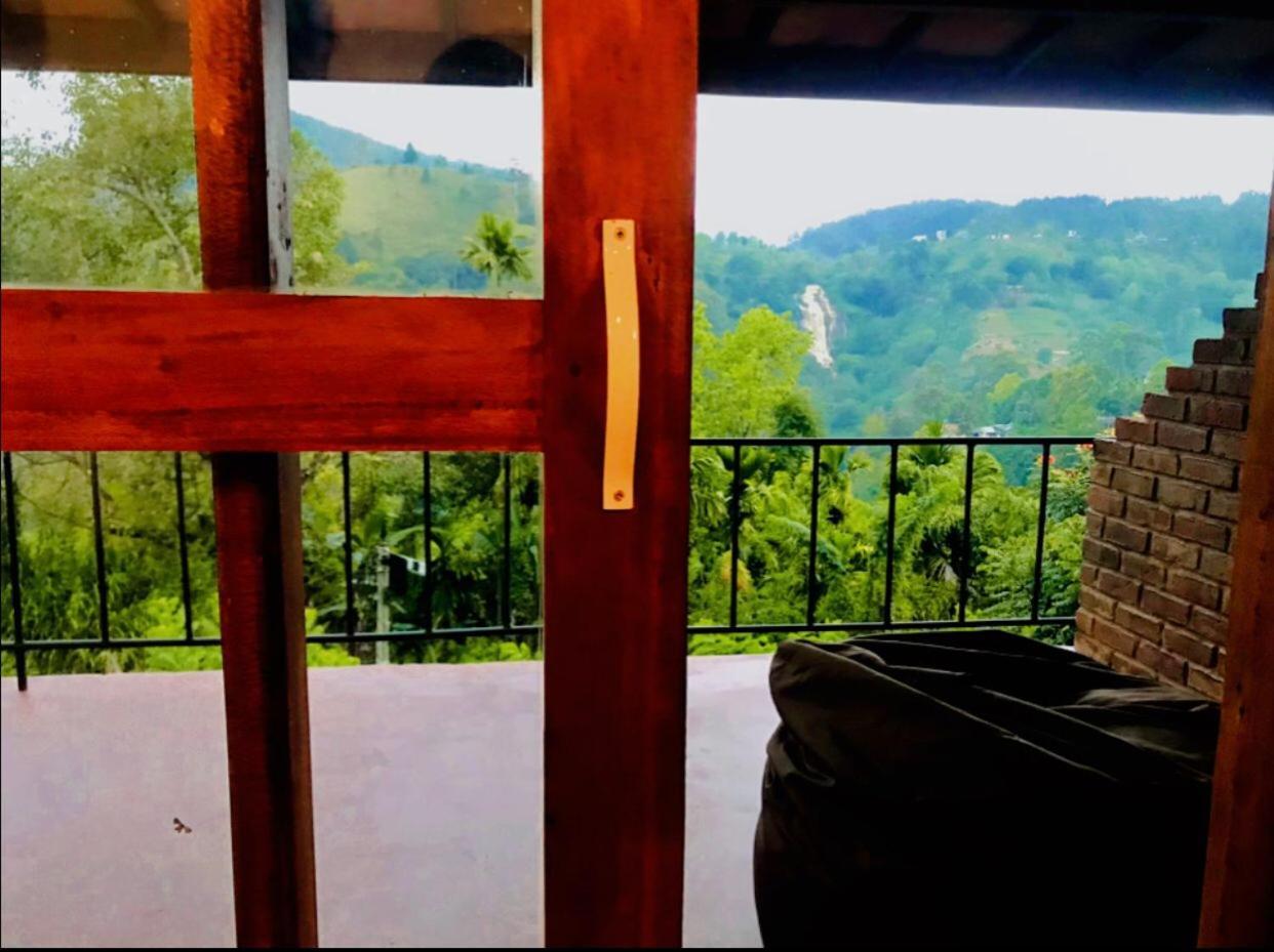 Minthu Homestay 埃拉 外观 照片